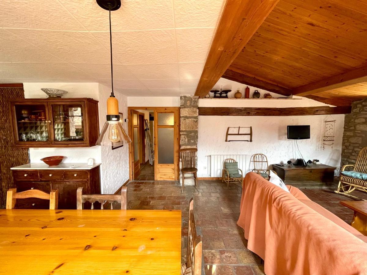 Apartamento Rural Con Encanto Can Salvador Borreda Bagian luar foto